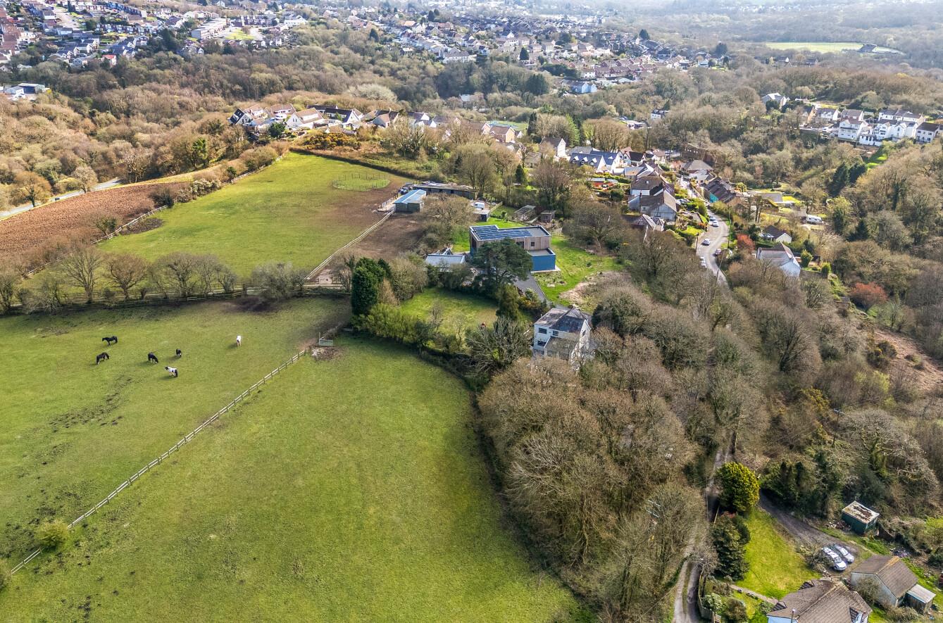 Brynaeron, Dunvant, Swansea, SA2 7UX